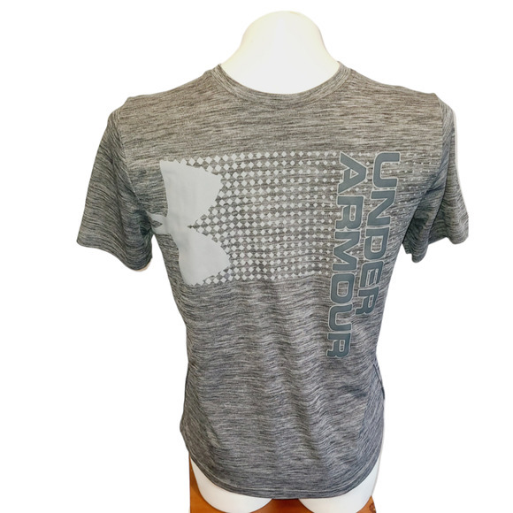 Under‎ Armour T-Shirt Size YL - Picture 1 of 3